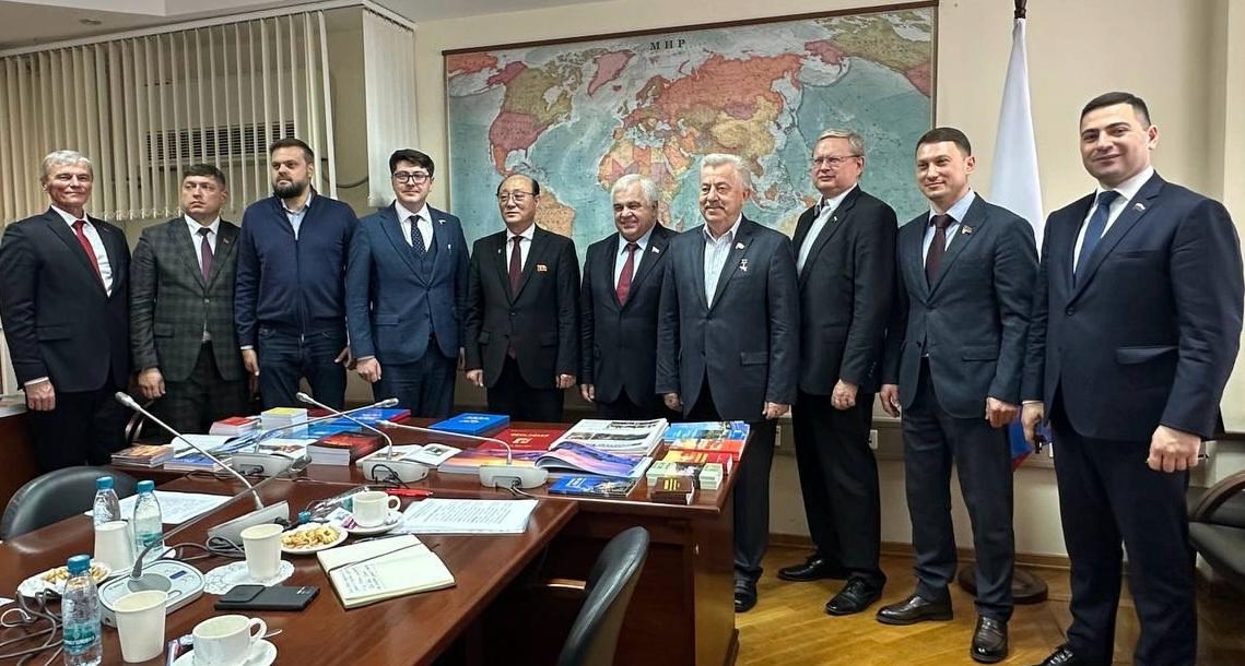 Принял участие в рабочей встрече межпарламентской группы дружбы с Верховным Народным Собранием КНДР